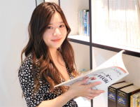 �����P���x���̕���ΏۂƂ����r�W�l�X���{��N���X�ł��B