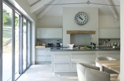 ワーキングホリデーサポート